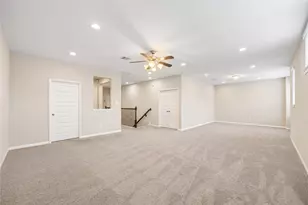 10408 Quiet Courtyard Rd, Houston, TX 77043 - Photo 16