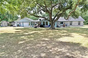 4 Shantilly Ln, Bay City, TX 77414 - Photo 6