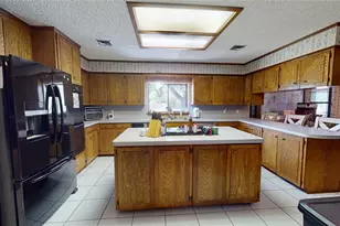 4 Shantilly Ln, Bay City, TX 77414 - Photo 12