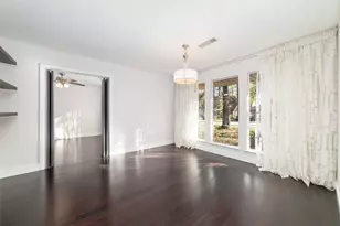 67 Woodhaven Wood Dr, The Woodlands, TX 77380 - Photo 4