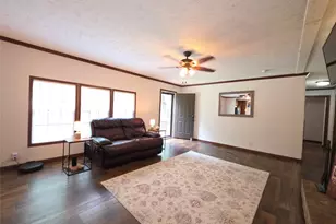 21683 White Oak Dr, Conroe, TX 77306 - Photo 6