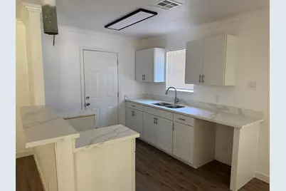 934 Bacliff Drive, Bacliff, TX 77518 - Photo 8