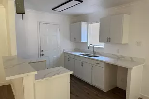 934 Bacliff Dr, Bacliff, TX 77518 - Photo 8