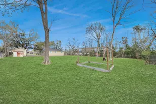 9238 Klondike St, Houston, TX 77075 - Photo 44