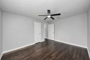 9238 Klondike St, Houston, TX 77075 - Photo 24