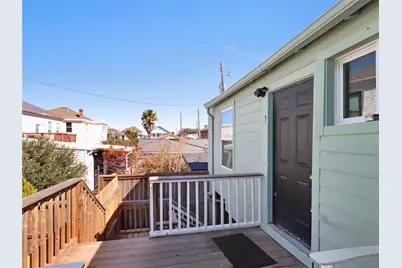 1919 Avenue O #D, Galveston, TX 77550 - Photo 2