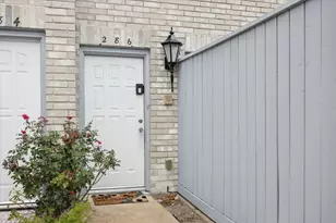 286 Wilcrest Dr, Houston, TX 77042 - Photo 10