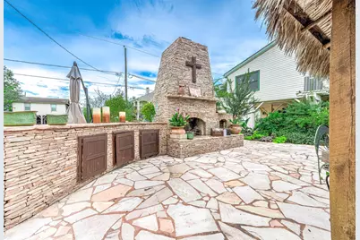 325 Palm Drive, Liverpool, TX 77577 - Photo 6