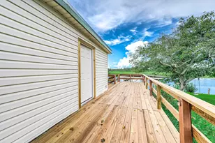 325 Palm Dr, Liverpool, TX 77577 - Photo 12