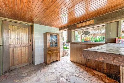 325 Palm Drive, Liverpool, TX 77577 - Photo 8