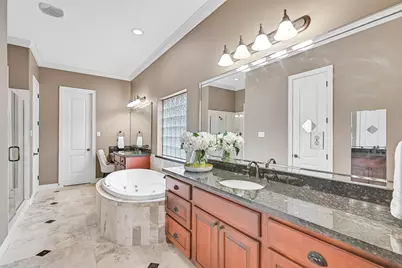 209 Hunters Lane, Friendswood, TX 77546 - Photo 22