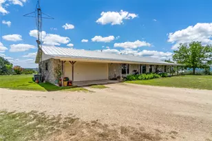 369 Sakewitz, Comfort, TX 78013 - Photo 14