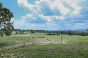 369 Sakewitz, Comfort, TX 78013 - Photo 24