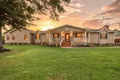 103 Roundabout Lane, Huntsville, TX 77320 - Photo 1