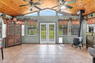 103 Roundabout Ln, Huntsville, TX 77320 - Photo 14