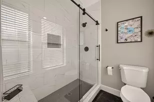2418 Rosewood St, Houston, TX 77004 - Photo 12