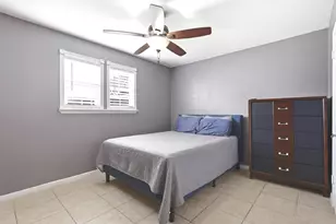 8619 Ardley Cir, Houston, TX 77088 - Photo 38