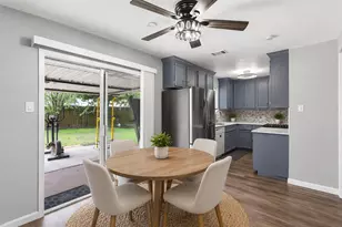 8619 Ardley Cir, Houston, TX 77088 - Photo 6