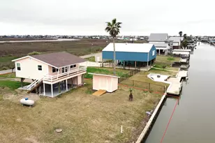 373 Neptune St, Sargent, TX 77414 - Photo 2