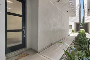 2376 Commerce St, Houston, TX 77003 - Photo 2