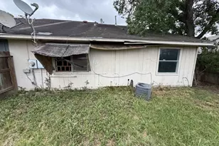 16528 Monte Carlo Ln, Houston, TX 77053 - Photo 4