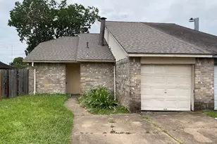 16528 Monte Carlo Ln, Houston, TX 77053 - Photo 2