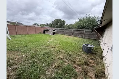 16528 Monte Carlo Lane, Houston, TX 77053 - Photo 10