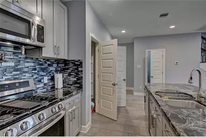 8419 Observatory Street, Houston, TX 77088 - Photo 12