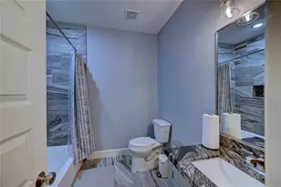 8419 Observatory St, Houston, TX 77088 - Photo 30