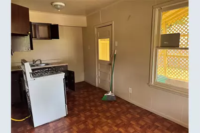 606 E 42nd Street, Houston, TX 77022 - Photo 12