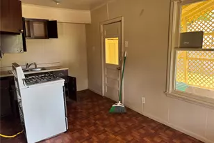 606 E 42nd St, Houston, TX 77022 - Photo 12