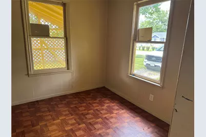 606 E 42nd Street, Houston, TX 77022 - Photo 14