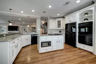 5809 Feagan St, Houston, TX 77007 - Photo 6