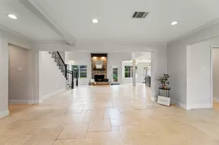 14115 River Forest Dr, Houston, TX 77079 - Photo 4