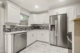 4020 Blue Bonnet Blvd, Houston, TX 77025 - Photo 8