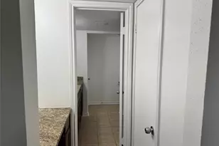 10415 Sageburrow Dr, Houston, TX 77089 - Photo 14