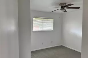 10415 Sageburrow Dr, Houston, TX 77089 - Photo 18