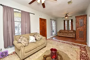 4104 Walker St, Houston, TX 77023 - Photo 12