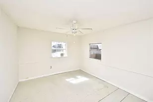 4104 Walker St, Houston, TX 77023 - Photo 32