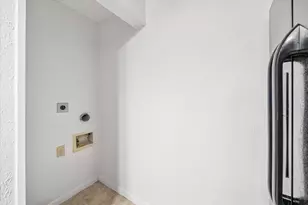 5200 Weslayan St, Houston, TX 77005 - Photo 10