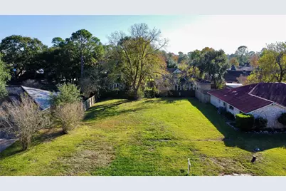 4908 Green Willow Lane, Dickinson, TX 77539 - Photo 4