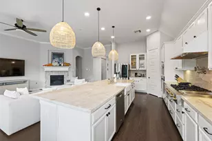 4519 Sterling Heights Ln, Sugar Land, TX 77479 - Photo 10