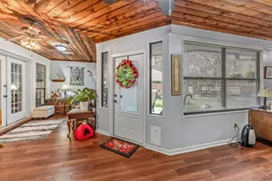 2004 E Lake Dr, Huntsville, TX 77340 - Photo 24