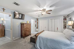 2004 E Lake Dr, Huntsville, TX 77340 - Photo 14