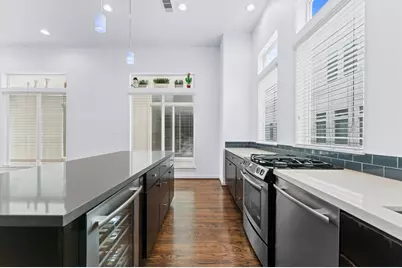 120 Pierce Street, Houston, TX 77002 - Photo 18