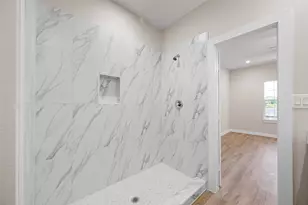 9409 Clinton Dr, Houston, TX 77029 - Photo 16