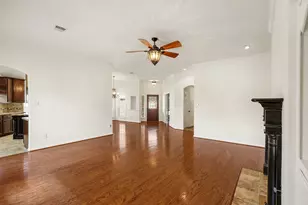 12439 Rutgers Park Ct, Houston, TX 77058 - Photo 6
