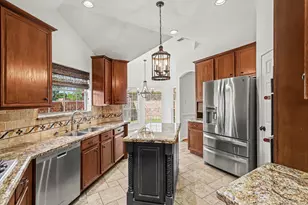 12439 Rutgers Park Ct, Houston, TX 77058 - Photo 10