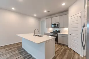 100 Ashe Juniper Wy, Magnolia, TX 77354 - Photo 10