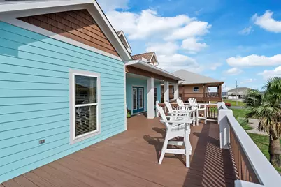 946 Raymond, Port Bolivar, TX 77650 - Photo 10